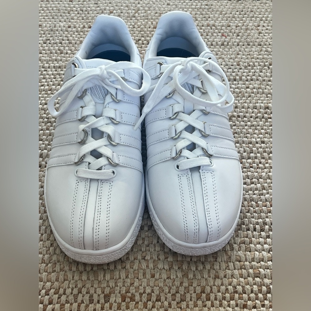 K-Swiss Classic White Women’s Sneakers